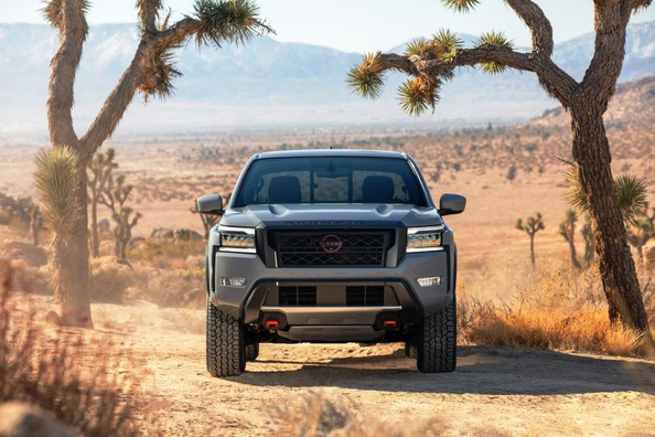Recenze Nissan Frontier III Crew Cab: Technické specifikace, výbava, fotografie Fotografie 4