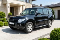 Mitsubishi Pajero Wagon IV 2006–2021 Boční prahy RedLine V1 (2 ks, hliník) fotografie 1
