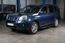 Nissan X-trail T31 2007–2014 Boční prahy Bosphorus Black (2 ks, hliník) fotografie 1