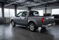 Nissan Navara 2006–2015 Boční nášlapy Duru (2 ks, hliník) fotografie 1