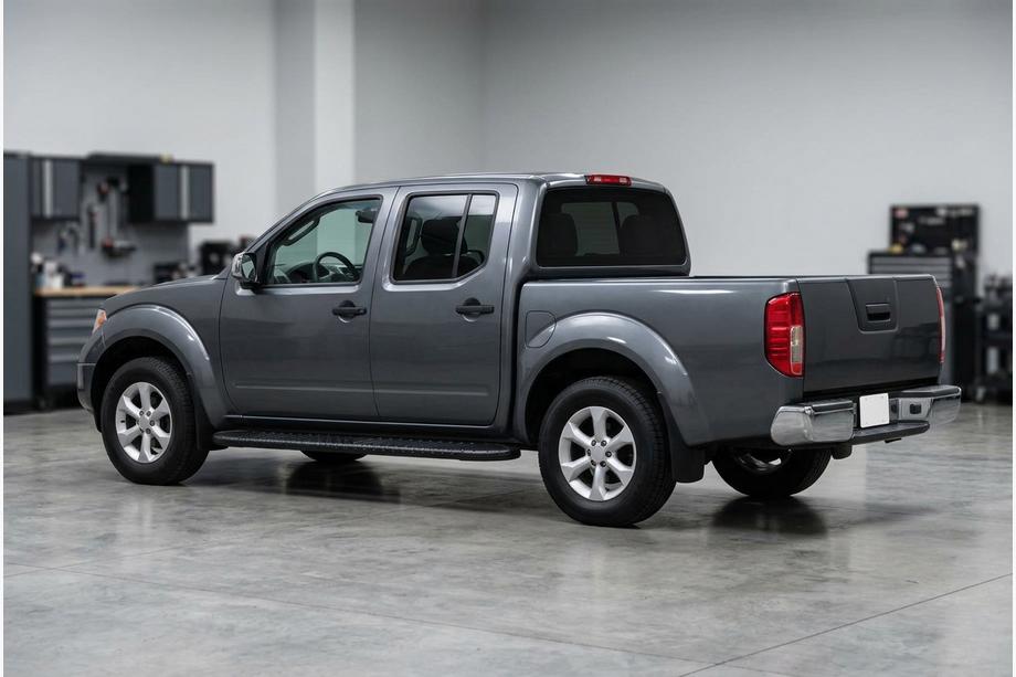 Nissan Navara 2006–2015 Boční prahy Bosphorus Black (2 ks, hliník) Image