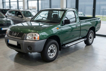 Nissan NP300 1999–2015 Boční nášlapy Allmond Grey (2 ks, hliník) fotografie 1