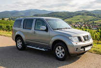 Nissan Pathfinder R51 2005–2014 Boční nášlapy Sunrise (2 ks, hliník) fotografie 1