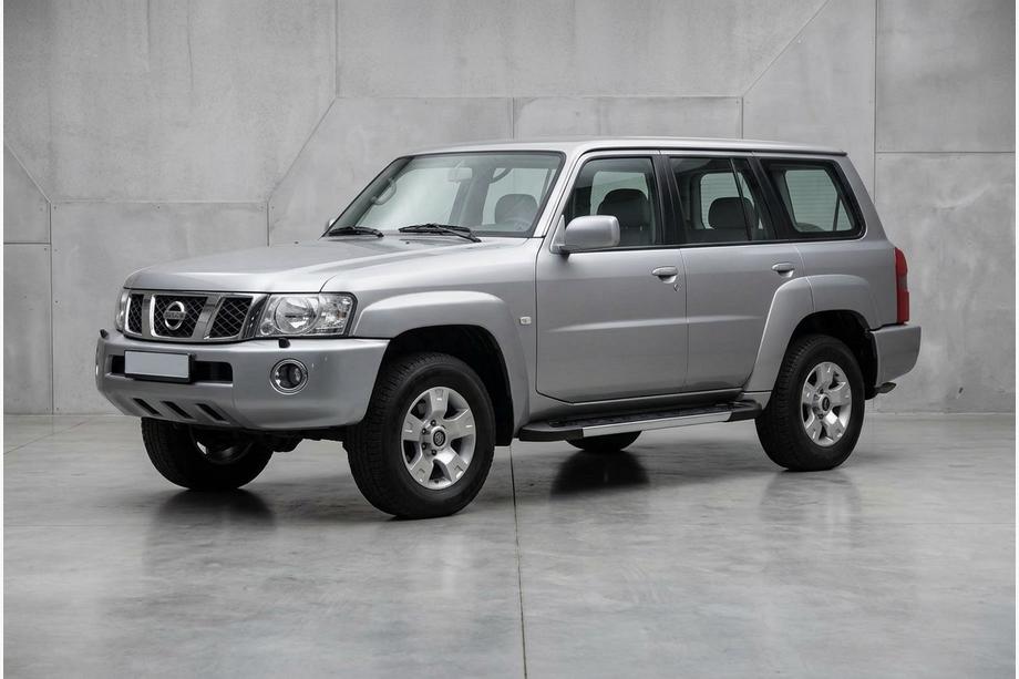 Nissan Patrol Y61 1997–2011 Boční prahy RedLine V1 (2 ks, hliník) Image