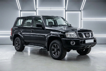 Nissan Patrol Y61 1997–2011 Boční nášlapy Rainbow (2 ks, hliník) fotografie 1