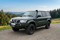 Nissan Patrol Y61 1997–2011 Boční nášlapy Fullmond (2 ks, hliník) fotografie 1
