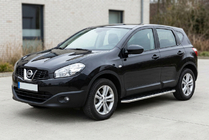 Nissan Qashqai 2010–2014 Boční prahy Maydos V1 (2 ks, hliník ↗ nerez) fotografie 1