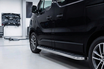 Opel Vivaro 2001–2015 Boční prahy Maydos V1 (2 ks, hliník ↗ nerez) fotografie 1