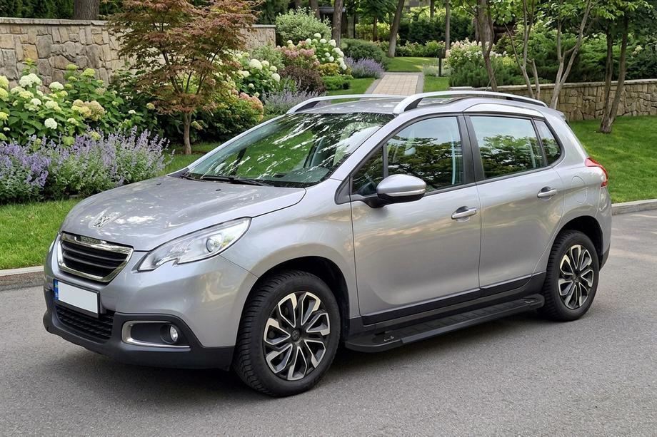 Peugeot 2008 2013–2019 Boční nášlapy RedLine Black (2 ks, hliník) Image