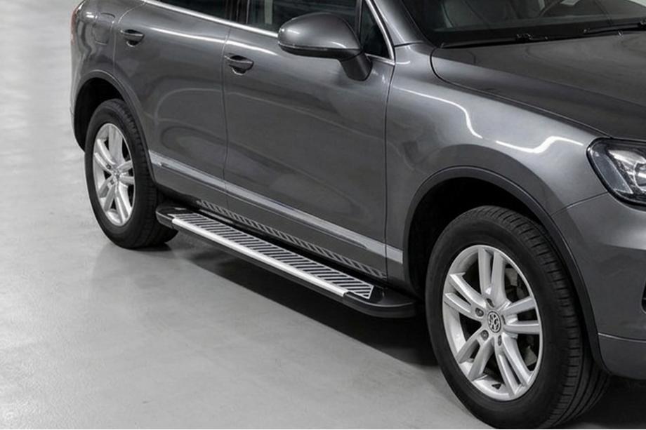 Porsche Cayenne 2003–2010 Boční nášlapy Line (2 ks, hliník) Image