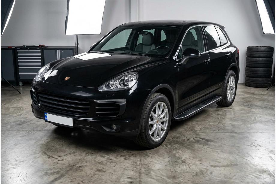Porsche Cayenne 2010–2017 Boční prahy Bosphorus Black (2 ks, hliník) Image