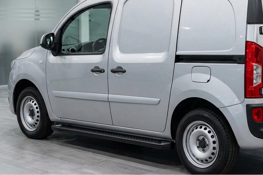Renault Kangoo 2008–2020 Boční nášlapy Allmond Black (2 ks, hliník) Image