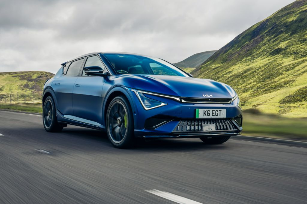 Test modernizovaného elektrického crossoveru Kia EV6 GT 2025