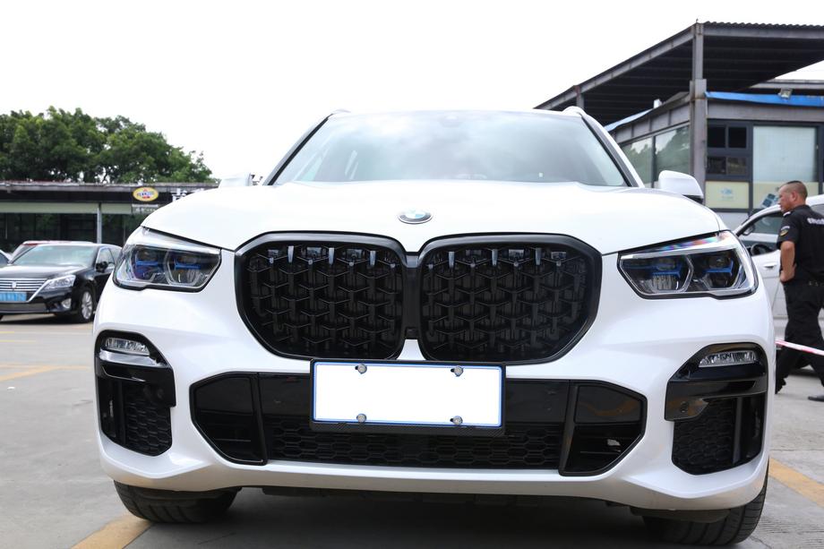 BMW X5 G05 2019–2026 Ledvinky Diamond Black (2018-2022, černý lesk) Image