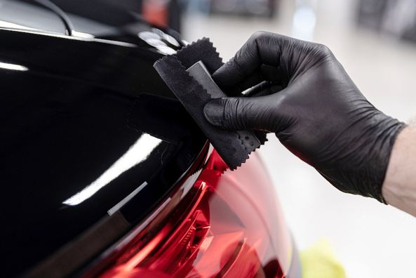 Jak správně aplikovat hydrofobní ochranný povlak na auto?