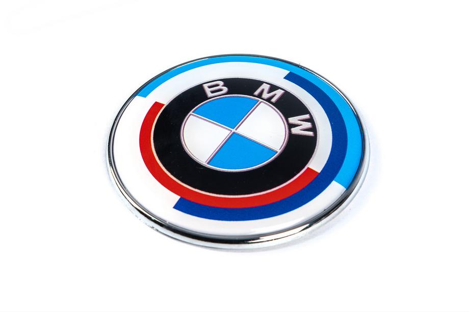 BMW řada 3 F34 2013–2020 Jubilejní emblém 82 mm (přední) Image