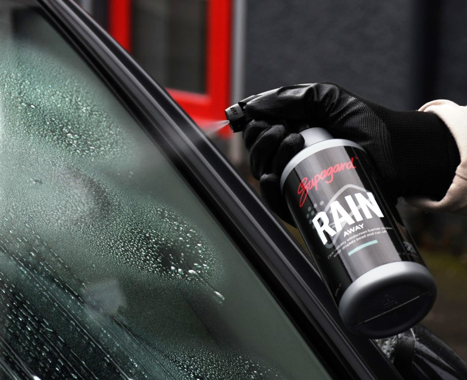 Kdy aplikovat antidéšť na autosklo a jak dosáhnout maximálního účinku?