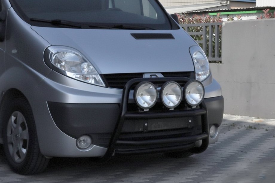 Renault Trafic 2001–2015 Přední ochranný rám WT018 Black (nerez) Image