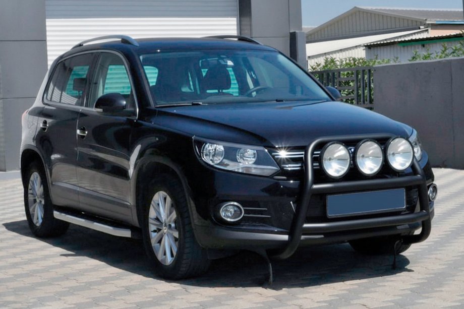 Volkswagen Tiguan 2007–2016 Přední ochranný rám WT018 Black (nerez) Image
