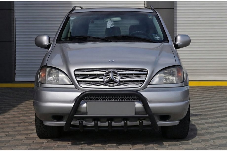 Mercedes ML W163 1997–2005 Bullbar Black (nerez) Fotografie 4