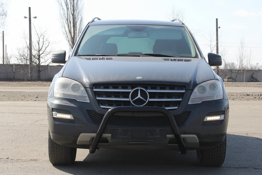 Mercedes ML W164 2005–2011 Přední ochranný rám WT006 Black (nerez) Image