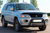 Mitsubishi Pajero Sport 1996–2007 Přední ochranný rám WT022 Black (nerez) fotografie 2