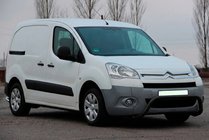 Peugeot Partner Tepee 2008–2018 Přední ochranný rám WT007 Black (nerez) fotografie 1