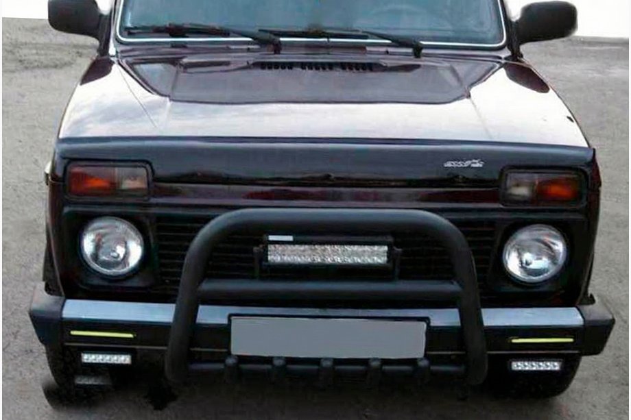Lada Niva a Urban 1977– Přední bullbar QT006 Black (nerez) Fotografie 3