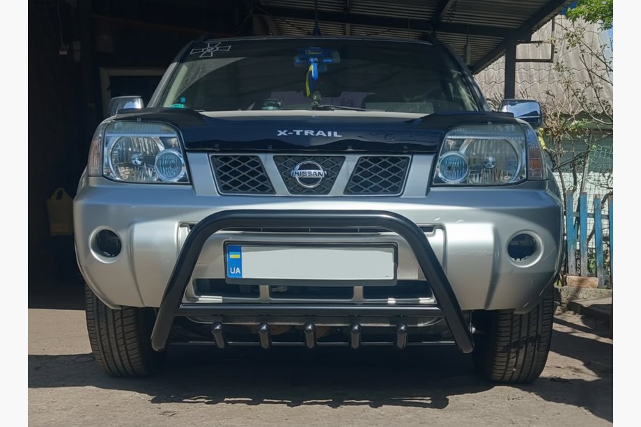 Nissan X-trail T30 2002–2007 Přední bullbar QT006 Black (nerez) Image