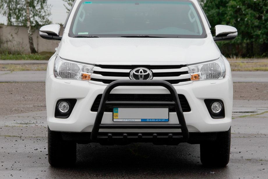 Toyota Hilux 2015– Přední bullbar QT006 Black (nerez) Image