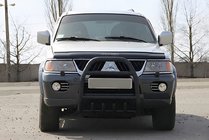 Mitsubishi Pajero Sport 1996–2007 Přední ochranný rám (bullbar) QT007 Black (nerez) fotografie 3