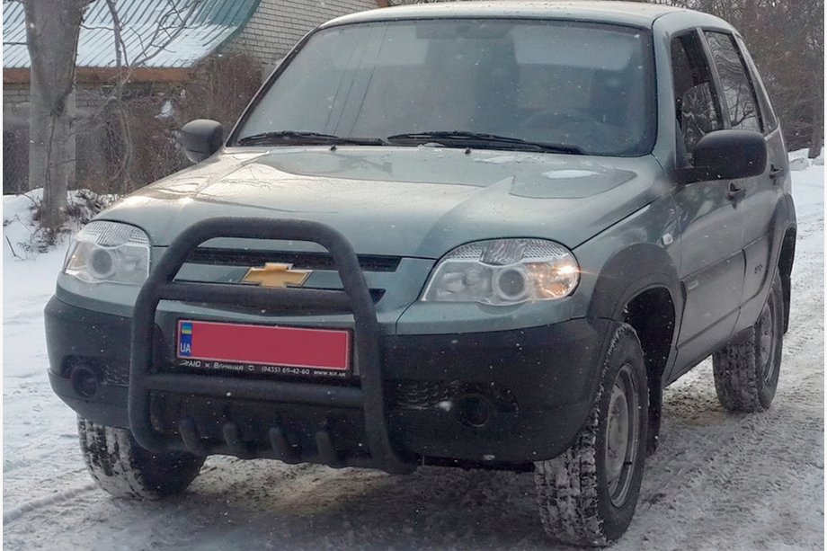 Chevrolet Niva 1998–2020 Přední ochranný rám (bullbar) QT007 Black (nerez) Image