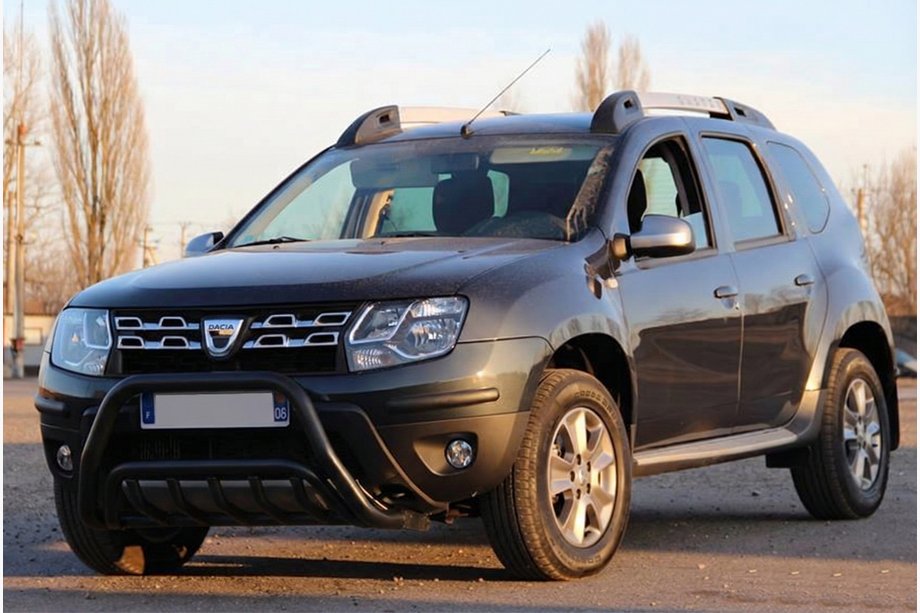 Dacia Duster 2008–2018 Přední ochranný rám WT002 Black (nerez) Fotografie 3