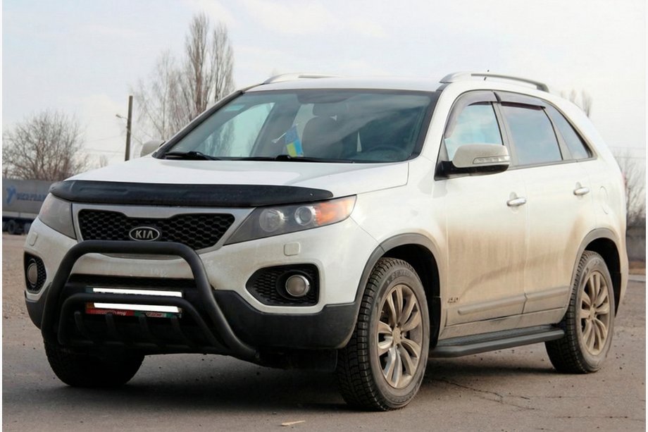 Kia Sorento II XM 2009–2014 Přední ochranný rám (bullbar) WT002/2 Black (nerez) Image