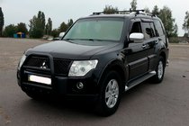 Mitsubishi Pajero Wagon IV 2006–2021 Přední ochranný rám QT007 Black (nerez) fotografie 2