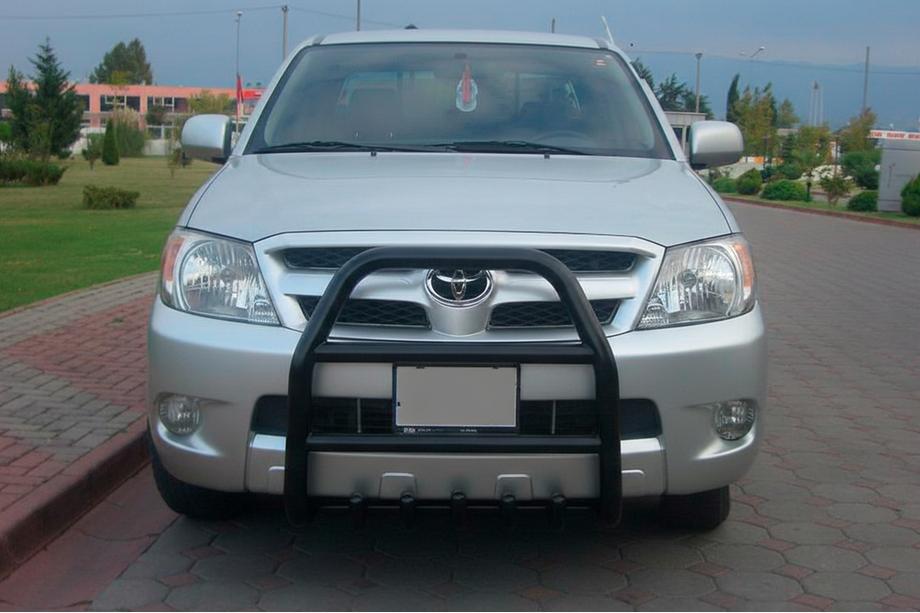Toyota Hilux 2006–2015 Přední ochranný rám QT007 Black (nerez) Image