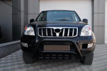 Toyota Land Cruiser Prado 120 2002–2009 Nízký bullbar WT002 Black (nerez) fotografie 2