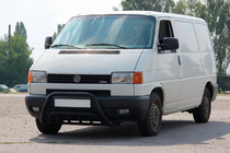 Volkswagen T4 Transporter 1990–2003 Přední ochranný rám (bullbar) WT002 60 mm Black (nerez) fotografie 1