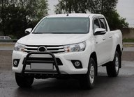 Toyota Hilux 2015– Přední ochranný rám QT008 Black (nerez) fotografie 3