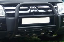 Mitsubishi Pajero Wagon IV 2006–2021 Přední ochranný rám QT011 Black (nerez) fotografie 3