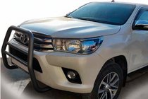 Toyota Hilux 2015– Přední ochranný rám QT007 Black (nerez) fotografie 1