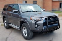 Toyota 4Runner 2009–2024 Přední ochranný rám (bullbar) F1-50 Black (2014-2024, nerez) fotografie 1