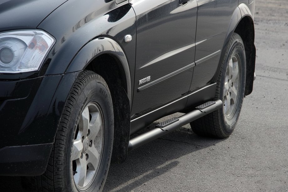 SsangYong Kyron 2005–2014 Nerezové boční trubky BB002 Black (2 ks, nerez) Fotografie 1
