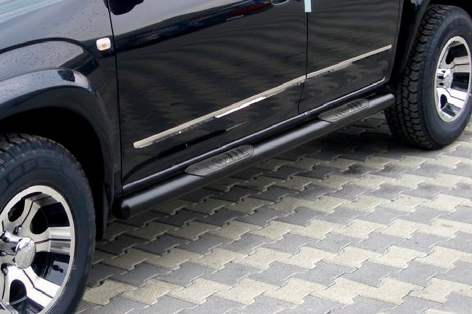 Kia Carens 1999–2012 Boční trubky Black (nerez) Image