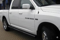 Dodge RAM (DR/DH/D1/DC/DM) 2002–2009 Boční trubky standardní Black (2 ks, nerez) fotografie 1