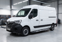 Renault Master 2011–2023 Boční nášlapy Sunrise (2 ks, hliník) Krátký rozvor fotografie 1