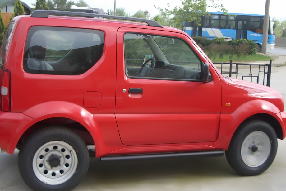Suzuki Jimny 1998–2018 Boční trubky Black (2 ks, nerez) Image