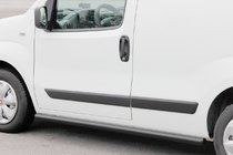 Peugeot Bipper 2008–2017 Boční trubky Ø60 černé (2 ks, nerez) fotografie 2