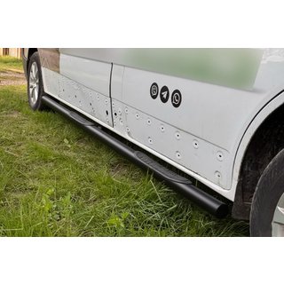 Nerezové boční trubky BB002 Black (2 ks, nerez) Nissan NV300/Primastar 2016– fotografie 3
