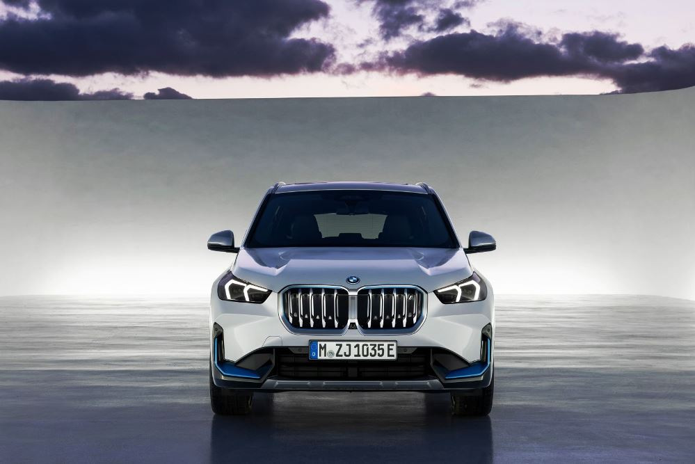 Test BMW iX1 (U11): kompaktní prémiový elektrický crossover